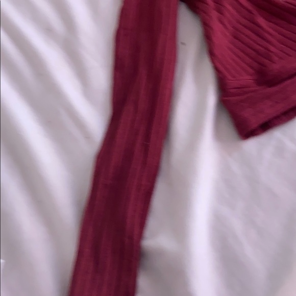 A Shein crop top - Picture 3 of 4